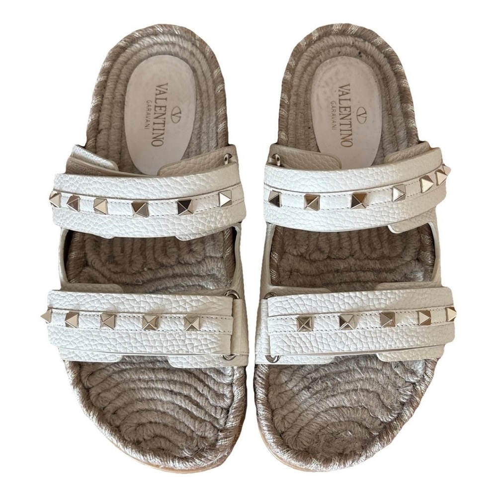 Valentino Rockstud cream leather Studded espadrille Sandals size 39 in box